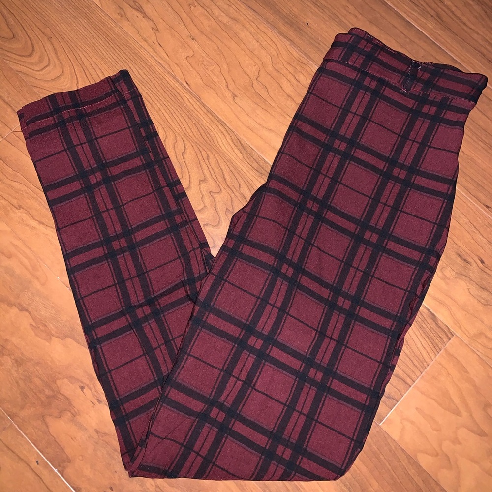Forever 21 Cropped Plaid Skinny Trousers